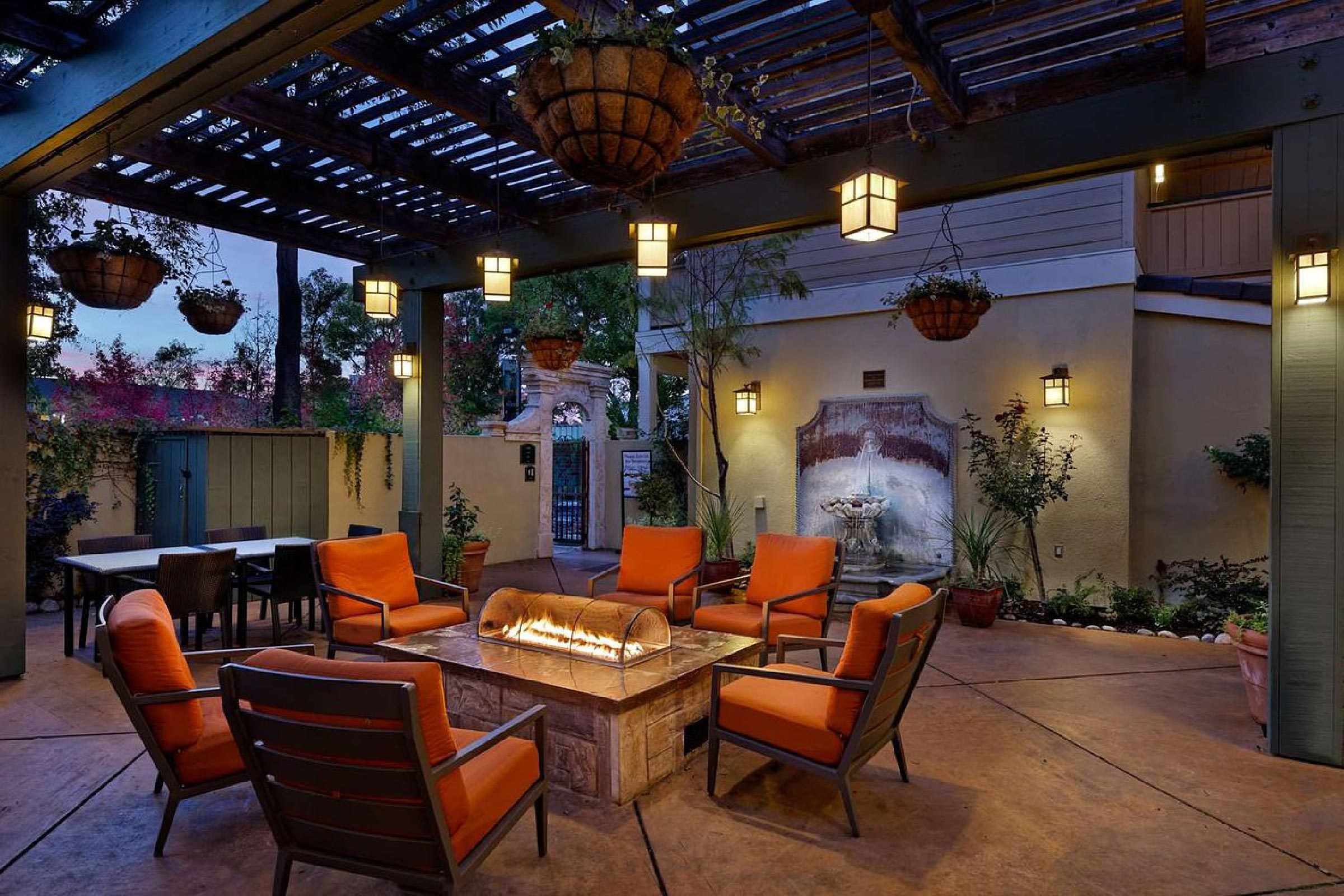 16 Exclusive Last-Minute Travel Deals You Can t Afford to Miss