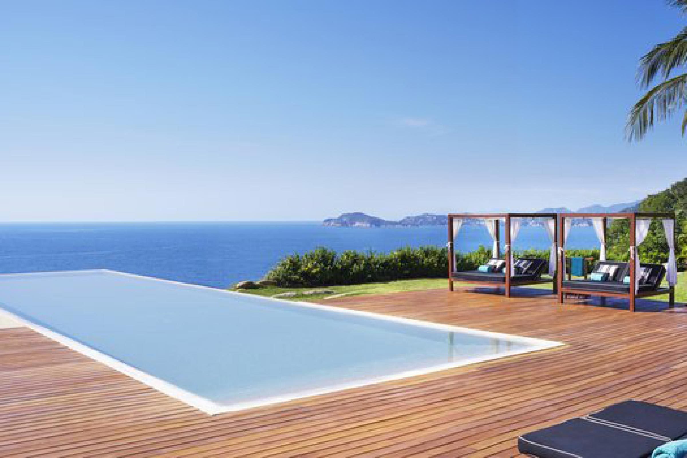 16 Exclusive Last-Minute Travel Deals You Can t Afford to Miss