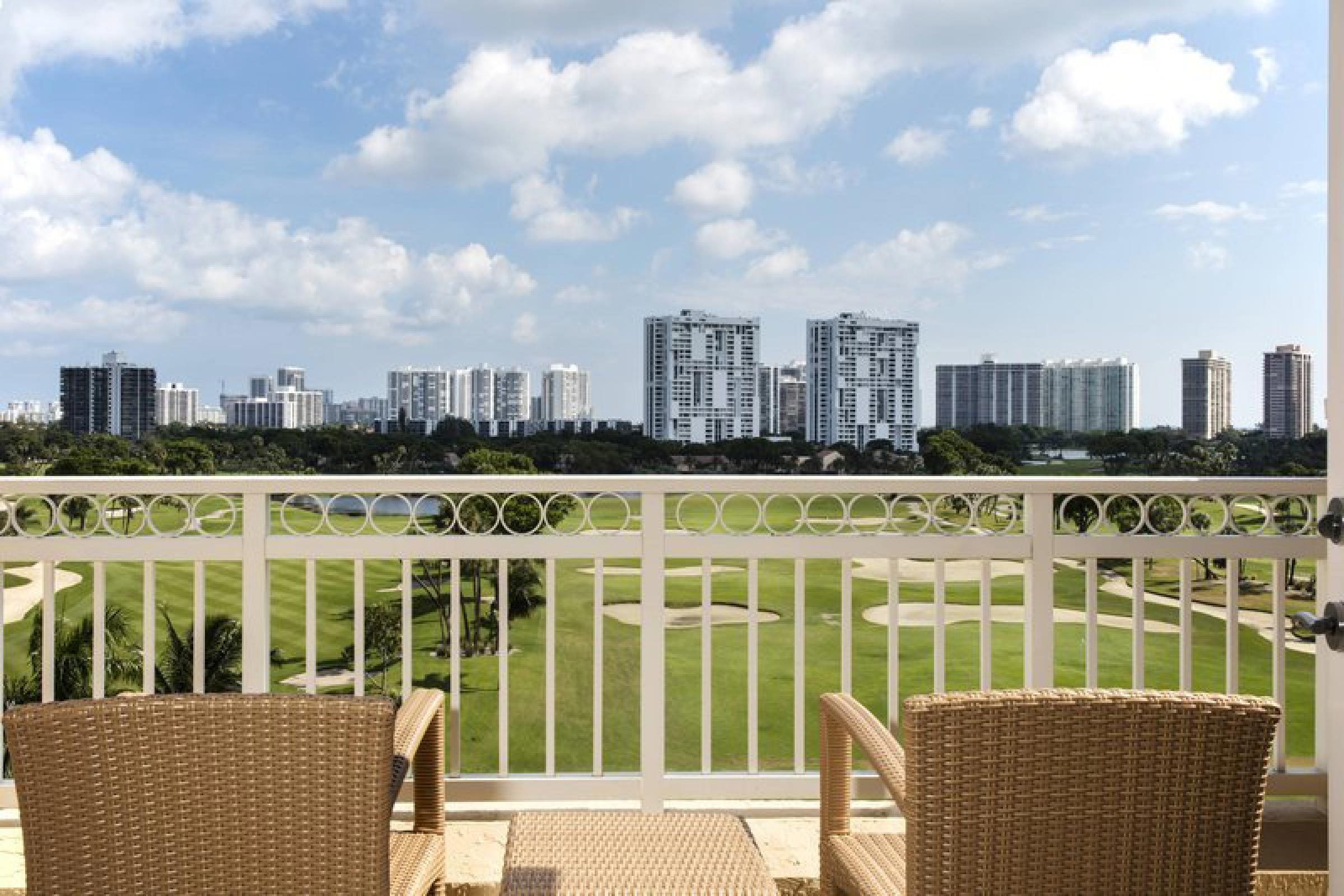 16 Exclusive Last-Minute Travel Deals You Can t Afford to Miss