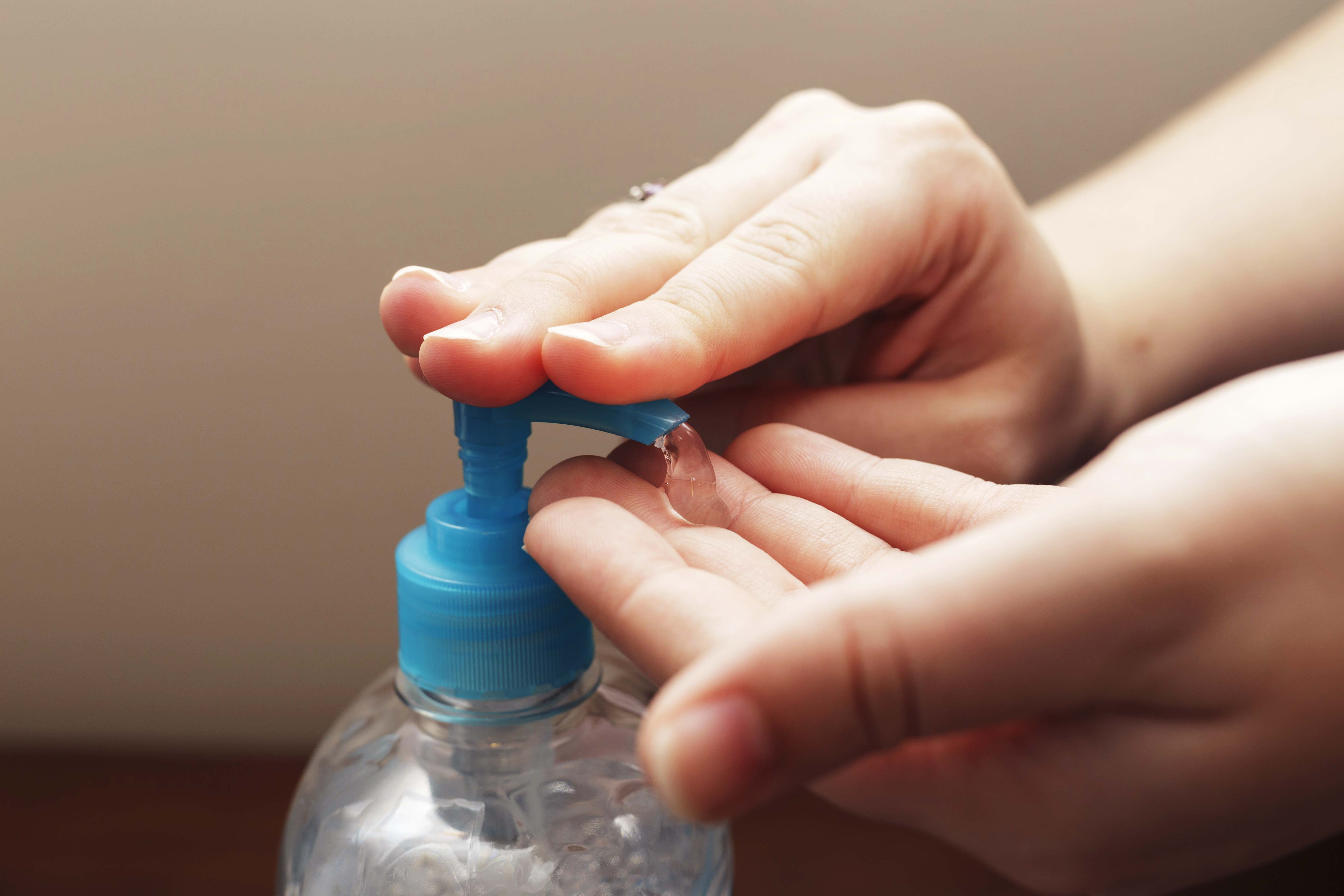 Top 11 Essentials Every Traveler Should Keep in Their Carry‑On