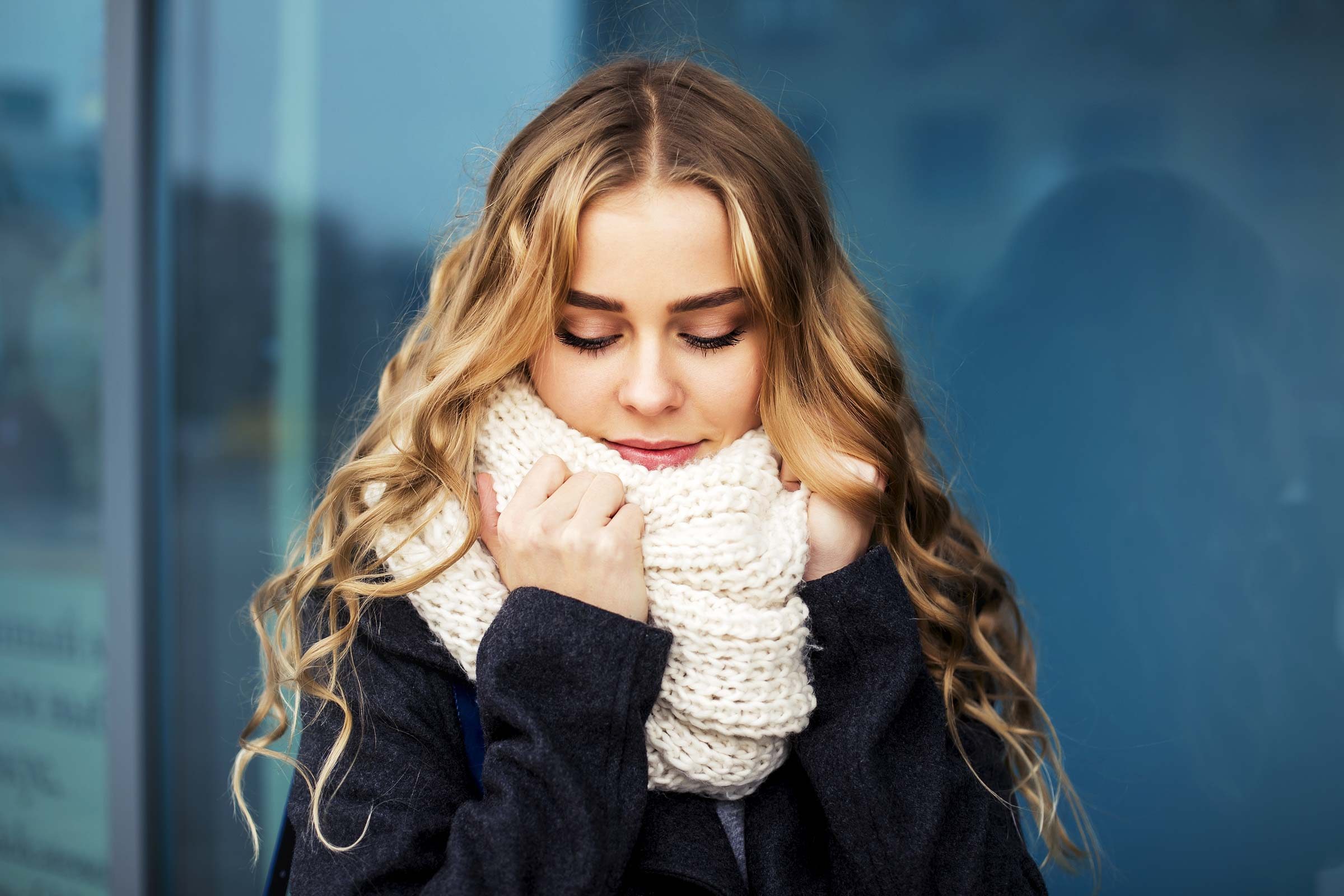 Top 11 Essentials Every Traveler Should Keep in Their Carry‑On