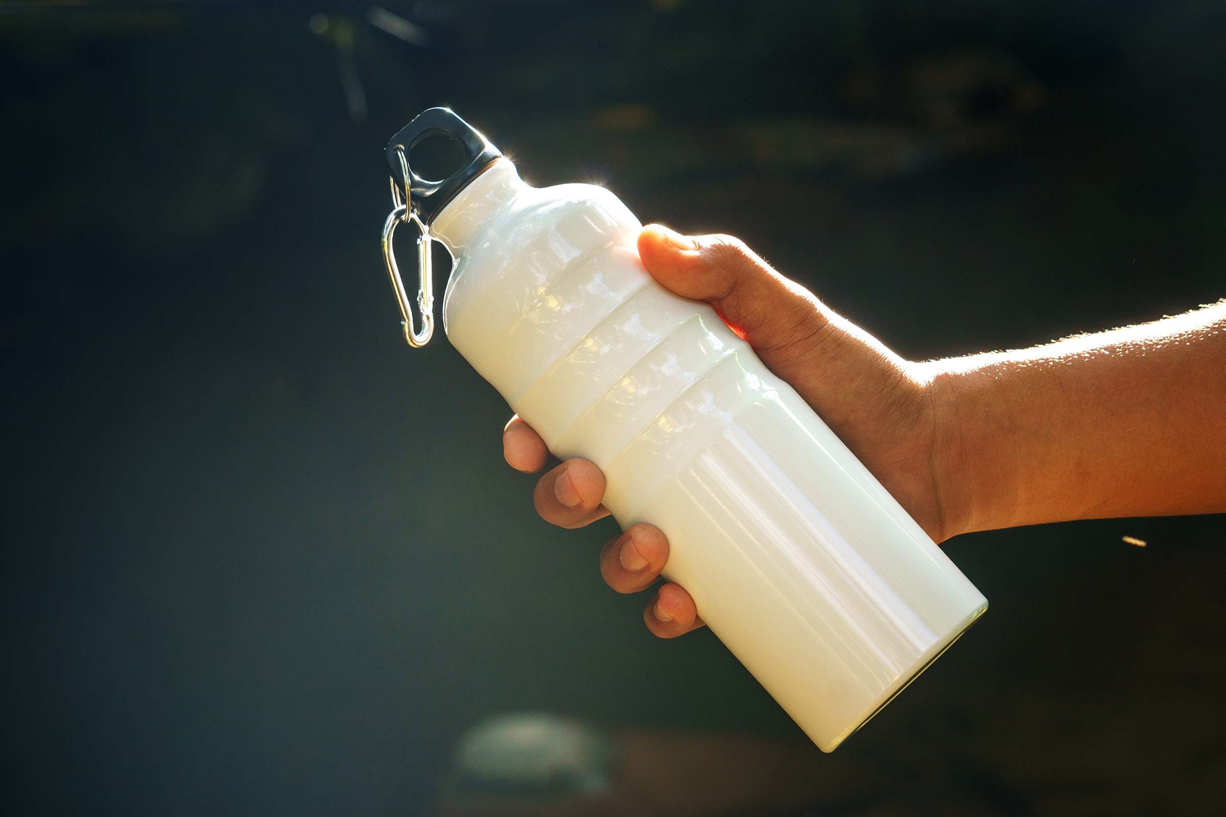 Top 11 Essentials Every Traveler Should Keep in Their Carry‑On