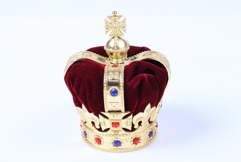 15 Unsolved Mysteries: Real Hidden Treasures Still Await Discovery