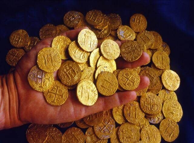 15 Unsolved Mysteries: Real Hidden Treasures Still Await Discovery