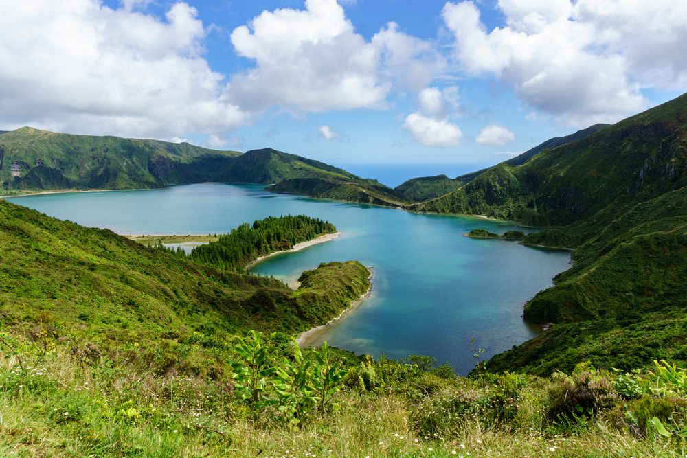 Top 11 Off-Season Destinations for Unforgettable Travel