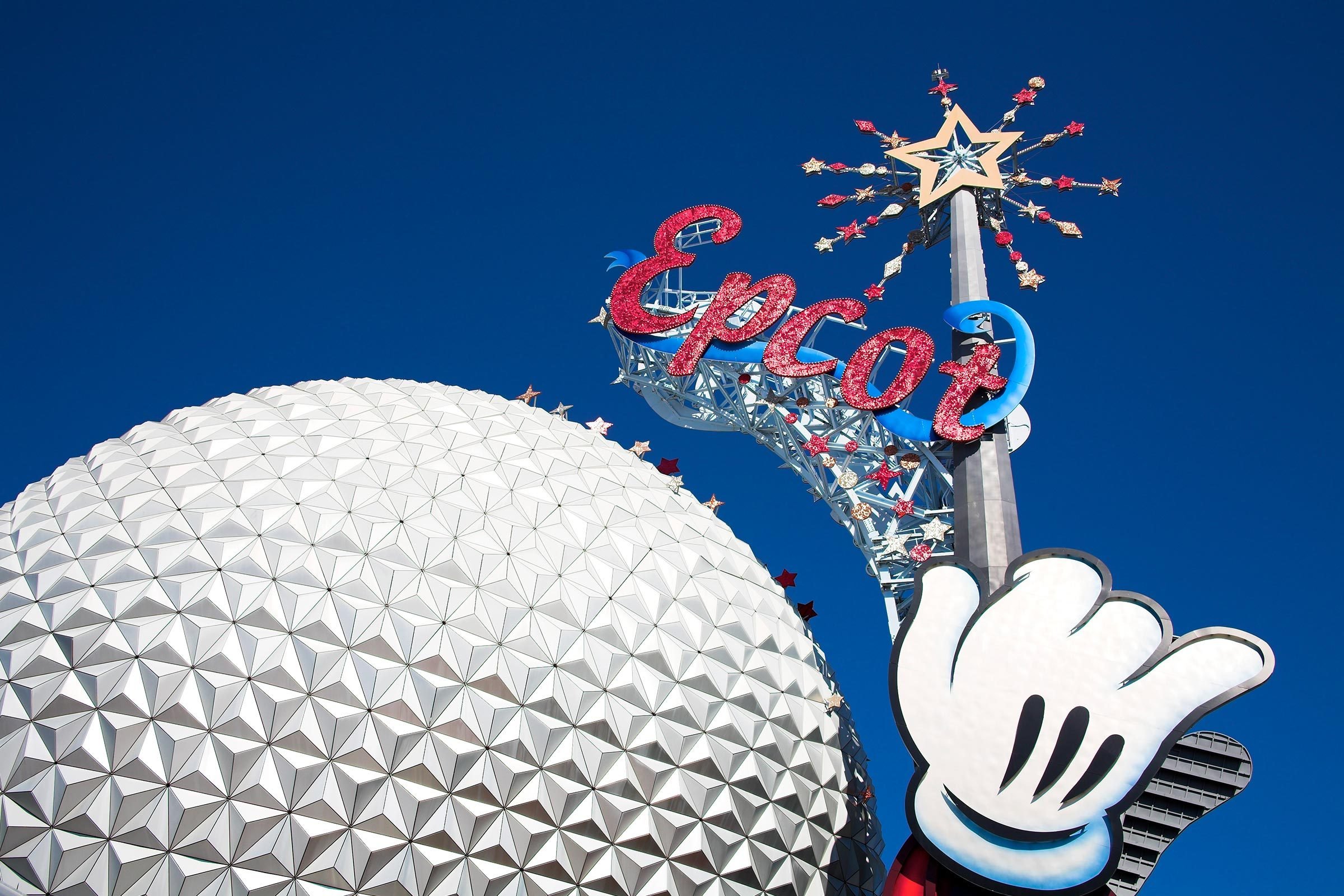 Disney World vs. Universal Studios: 10 Essential Differences
