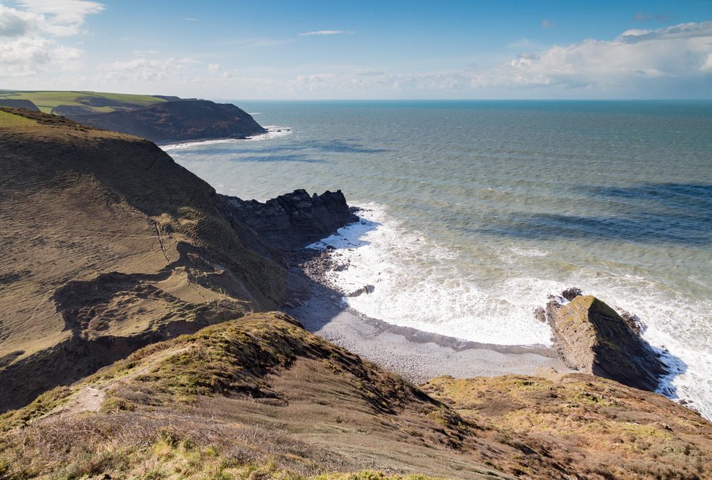 13 Unexpected Global Fines You Might Encounter While Traveling