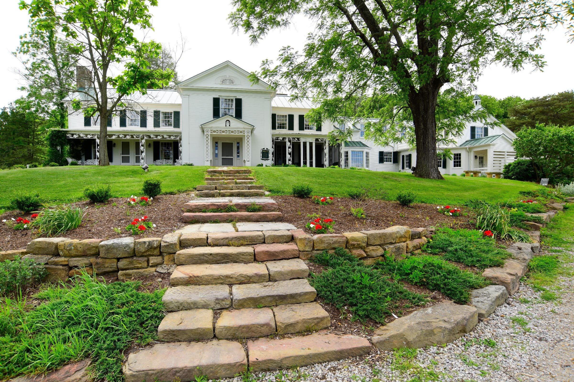 12 Haunted Wedding Venues That Will Send Shivers Down Your Spine