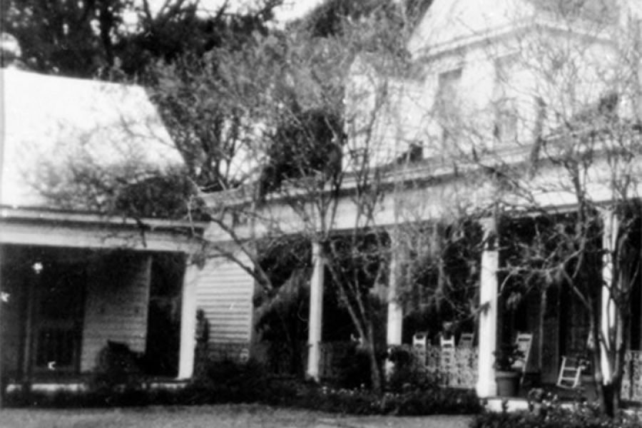 13 Haunted Houses with Unsolved Mysteries