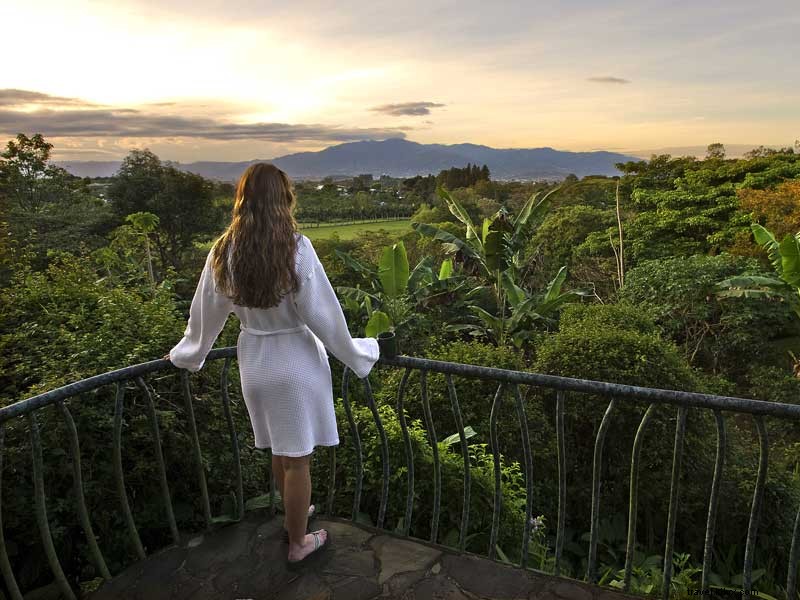 Plan Your Ultimate Costa Rica Getaway: Beaches, Rainforests, and More