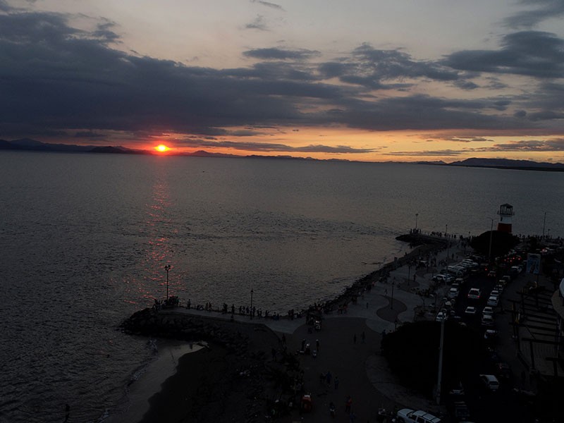 Explore Playas de Doña Ana Tourist Rest Stop: Family Beach Fun Near San José