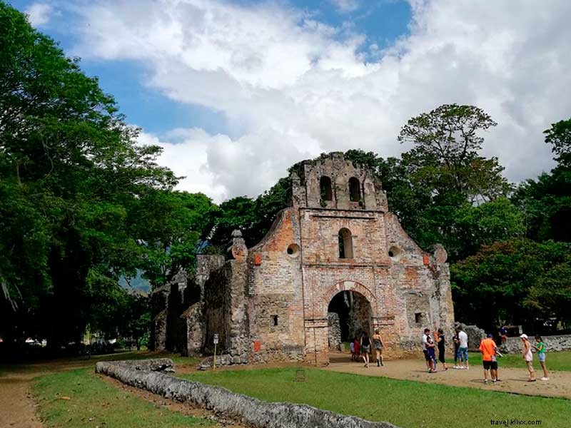 Explore Cultural Ruins in Ujarrás: A Historic Treasure