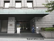 Japanese Currency: Yen, Denominations, and Usage