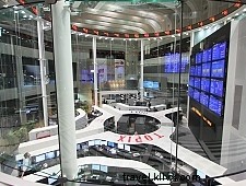 Japanese Currency: Yen, Denominations, and Usage