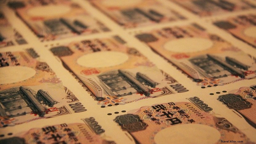 Japanese Currency: Yen, Denominations, and Usage