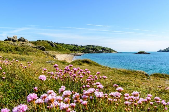 17 Hidden Island Getaways Loved by Wanderlust Readers