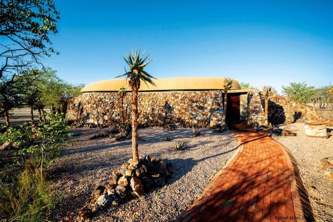 Top Namibian Camps and Lodges for Unforgettable Experiences