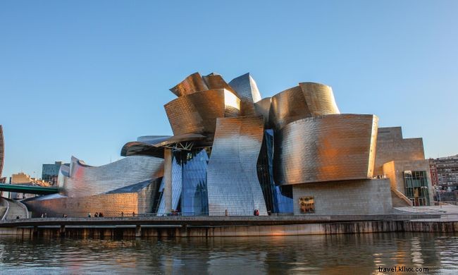 9 Must-See Virtual Tours of Famous Museums & Landmarks – Start Exploring Today