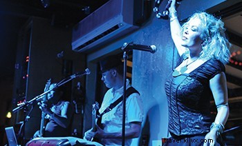 Discover Bermuda’s Premier Nightlife on Front Street – Top Restaurants, Bars & Events