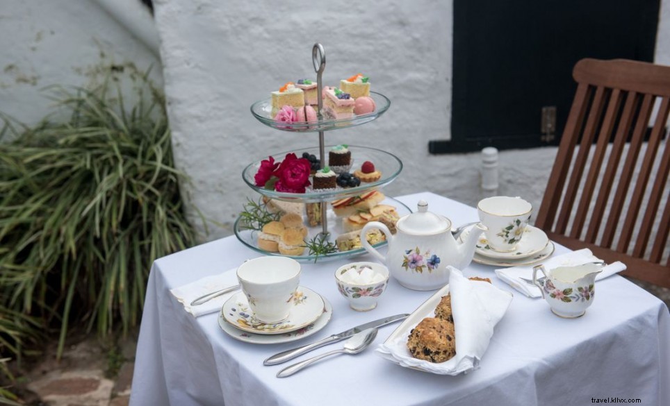 Discover Bermuda’s Premier Food Tours & Culinary Experiences